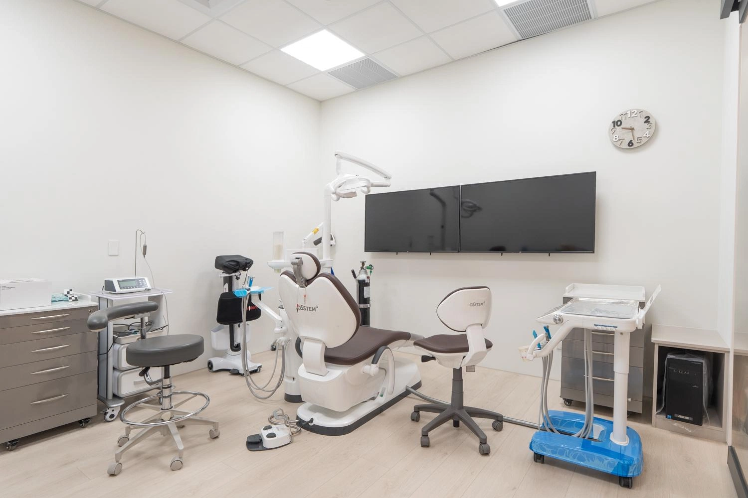 關於我們 樂維牙醫